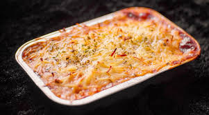 Leraikan daun parsley daripada tangkainya. Aroma Khas Herbs Parsley Kering Pontianak Post