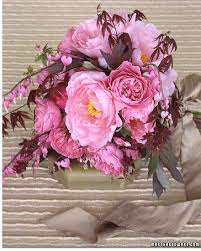 Wedding bubbles confetti & poppers; Ideas For Pink Wedding Flowers