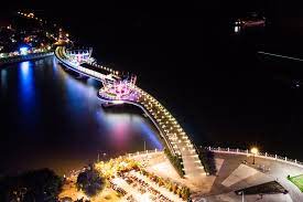 Người thợ khiếm khuyết vỡ òa hạnh phúc khi ước mơ trở thành hiện thực. Cáº§u Ä'i Bá»™ Ninh Kiá»u Cáº§n ThÆ¡ Cáº§u Ä'i Bá»™ Ä'áº§u Tien Cá»§a Miá»n Tay