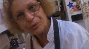 chef jane cooks onion soup