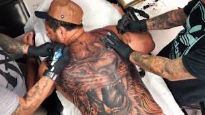Full body portrait of muscular man. Tattoo Singa Full Belakang Keren Dan Kreatif Youtube