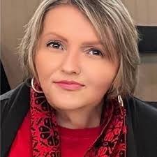 Sheri Chandler's Instagram, Twitter & Facebook