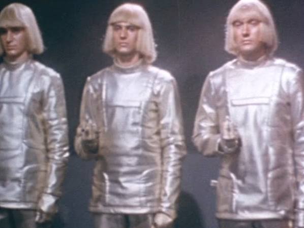 4 Shots From 4 Films For World UFO Day: The Eyes Behind The Stars,  Starcrash, War of the Robots, Star Odyssey | Through the Shattered Lens