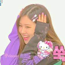 حلالك بس فولو للحساب دا ولحسابي علي انستا cuteclouds79 بلاكبينك صور منعشه بولار كيبوب روزي pink filter indie kids blackpink rose