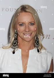 Linda Corn's Instagram, Twitter & Facebook