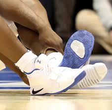 Zion williamson statistics, career statistics and video highlights may be available on sofascore for zion williamson previous match for new orleans pelicans was against minnesota timberwolves in. Zion Williamson Wie Konnte Der Nike Schuh Einfach So Zerplatzen Welt