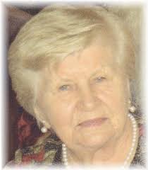 Joan Lennox's Instagram, Twitter & Facebook