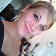 Amanda Lipe's Instagram, Twitter & Facebook