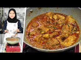 Bila sudah pecah minyak, masukkan ayam dan juga daun limau purut. Resepi Rendang Ayam Ibu Pawtaste Com