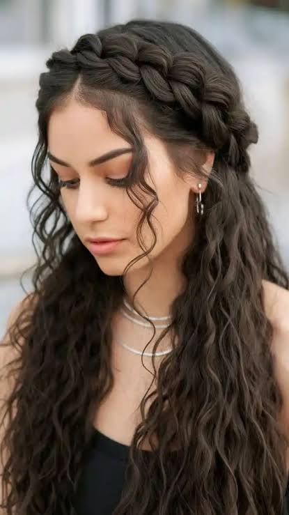 62+ Best Prom Hairstyles 2025 – Stunning Updos, Half-Up Styles & Elegant Looks - NewForestSafari