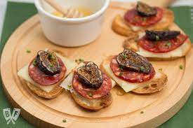 Honeyed Chorizo Fig Crostini A Simple Elegant Spanish Tapas Recipe Recipe Tapas Recipes Spanish Tapas Recipes Spanish Tapas