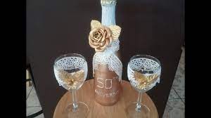 Los 50 años de casados, las bodas de oro, son una fecha muy importante que no debería dejarse de celebrar. Copas Y Botella Para Bodas De Oro Youtube