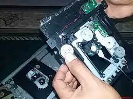 Penyebabnya ialah dari optik (komponen pembaca dvd) yang sudah lemah. Cara Perbaiki Dvd Vcd Yang Tidak Baca No Disc Youtube