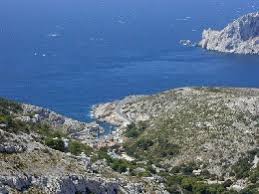 Is parking available at le cabanon location vacances? Location Les Goudes Vacances A Partir De 120 Semaine