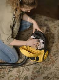 Submerge the pad in a clean bucket of water, pull it out, and wring out the water. How To Clean A Dirty Mop Head 15 Easy Tips 2021 Updated