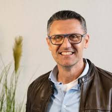 Dirk Möller auf LinkedIn: TRIGEMA setzt beim digitalen Wandel der  Textilproduktion auf Nutanix