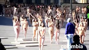 Naked Women around the World - Public Nudity Video celebrity sex scenes