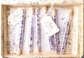 Fertige Gastgeschenke Badesalz Mit Lavendel Im Reagenzglas Reagenzglas Geschenke Lavendel Hochzeit