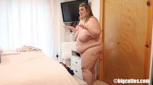 Chloe Big Cuties