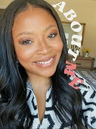 Jennica Thompson's Instagram, Twitter & Facebook