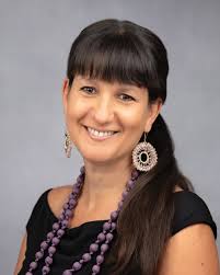 Don't miss our upcoming 🩷 Latina Track webinar “The Art of Networking:  Building Strong Connections”