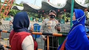 Walau harus aku terlelah dan letih. Https Wartakotatravel Tribunnews Com 2021 05 16 Warga Kecamatan Jatisampurna Minta Pemudik Yang Kembali Ke Jatisampurna Harus Negatif Covid 19 Https Cdn 2 Tstatic Net Wartakotatravel Foto Bank Images Spanduk Warga Jatisampurna 1 Jpg Spanduk