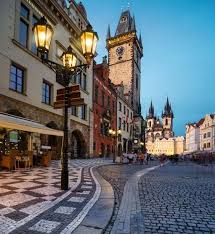 Prag Tipps Fur Einen Perfekten Aufenthalt In Tschechien Mit Bildern Prag Prag Altstadt Stadt Prag