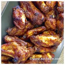 Chicken Wings Aus Dem Ofen Suss Pikant Knusprig In 2020 Chicken Wings Ofen Hahnchenflugel Rezept Amerikanisches Essen