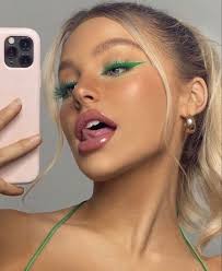 发现68 条Homework 和衣服点子| 服装设计、女性时尚、时装以及更多