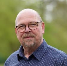 Gemeindeleitung und Mitarbeitende : Über uns