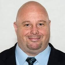 Shawn Tuthill's Instagram, Twitter & Facebook