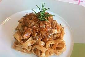 2 o 3 cucchiai di marsala; Lasagnette Al Ragu Di Nocciole E Funghi Porcini Vegan Art Blog