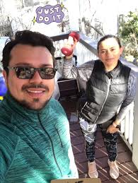 Hey grupo buen día ella fue mi compañera del run el di de hoy 5K Sunday!!!  Saludos.