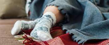 أسباب برودة الأطراف وطرق العلاج ويب طب