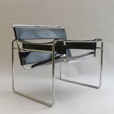What kind of chair is the wassily chair? For Sale Wassily B3 Chair By Marcel Breuer For Knoll Iconic Chairs Iconic Furniture Chair Design