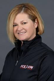 Caroline Shafer's Instagram, Twitter & Facebook