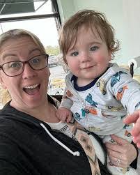 Kelly Schooler's Instagram, Twitter & Facebook