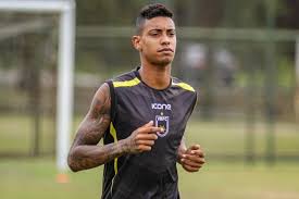 Bookmark your favorite manga from out website mangaclash.every night at 10, dong gyun locks himself up in his room, grabs a box of tissues, and watches a live cam boy show hosted by alex, a bj. Zeca Revela Conversa Com Alef Manga Sobre Ida Ao Vasco Gazeta Esportiva