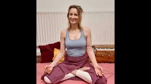 Nueva edición del taller de yin yoga y la alquimia de las emociones 💫 ayer disfrutamos de la queremos que podais realizar el taller si os quedasteis sin plaza. Yinyoga For Winter Solstice Youtube
