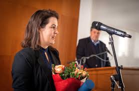Ivone Cristina Igreja Sá received the prestigious Dimitris N. Chorafas  Prize | Charles University, Faculty of Pharmacy