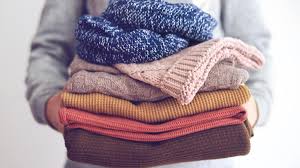 सर्दियों में इस तरह करें ऊनी कपड़ों की देखभाल, सालों-साल रहेंगे नए जैसे -  how to keep and wash woolen clothes tips to take care of woolen clothes in  this way tlifp -