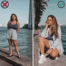 One fantastic tip for positioning your hands in photos is to move— rather than place— them. Photographer S Side By Side Photos Show How To Look Better In Pictures