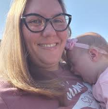 Does anyone know a realtor who knows ASL in the 517 area?