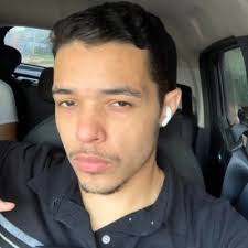 Brenda Pires (@p_bre3nda)