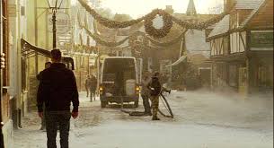 Two people desperate to get away trade houses for the christmas holiday. How They Built Rosehill Cottage For The Holiday Hooked On Houses