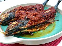 Bawang besar 3 biji *. Kerutup Ikan Cencaru Johor Aku Sis Lin