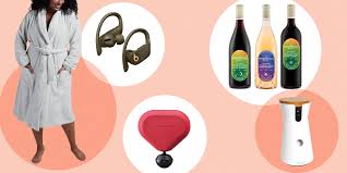 How to choose the best valentine gifts for her. 12 Best Valentine S Day Gifts For Her Or Them In 2021