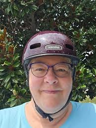 Riding an electric tricycle for mental health benefits