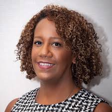 Veronica Urquilla's Instagram, Twitter & Facebook