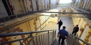 Saint Brieuc Plus De Parloir Ni D Activites Pour Les 166 Detenus De La Prison Saint Brieuc Maville Com